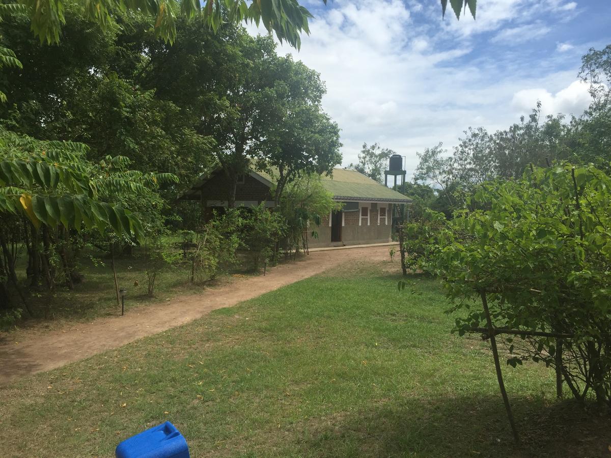 Captain'S Bird Safari Lodge Puttalam Extérieur photo