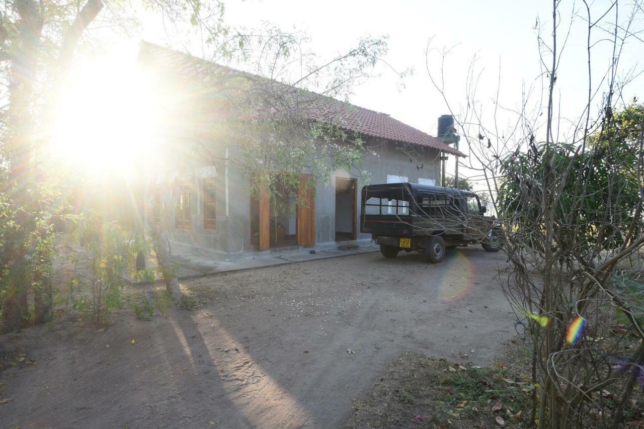 Captain'S Bird Safari Lodge Puttalam Extérieur photo