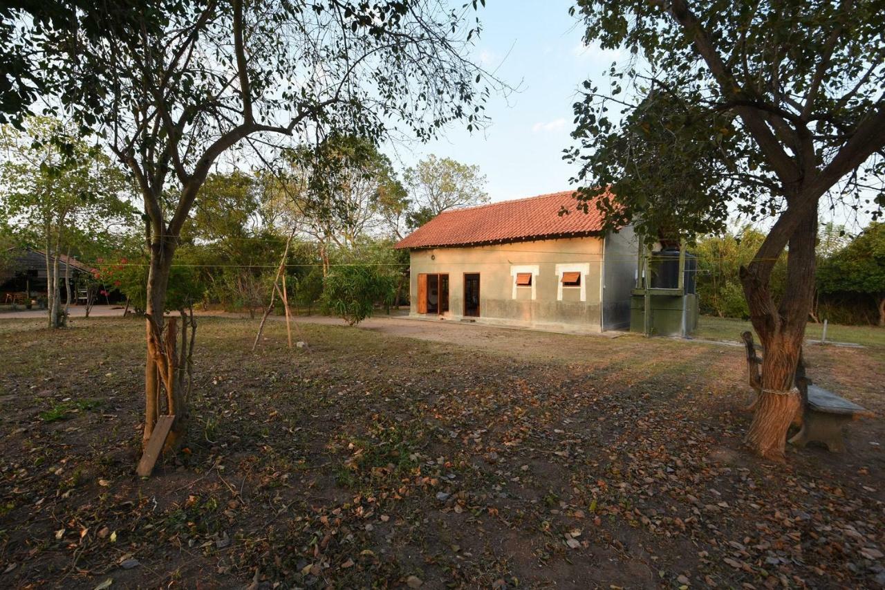 Captain'S Bird Safari Lodge Puttalam Extérieur photo